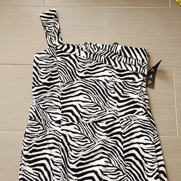 NWT Zebra Print One Shoulder Dress - Picture 7 of 17